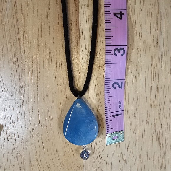 Blue Agate Pendant Necklace - Picture 6 of 8